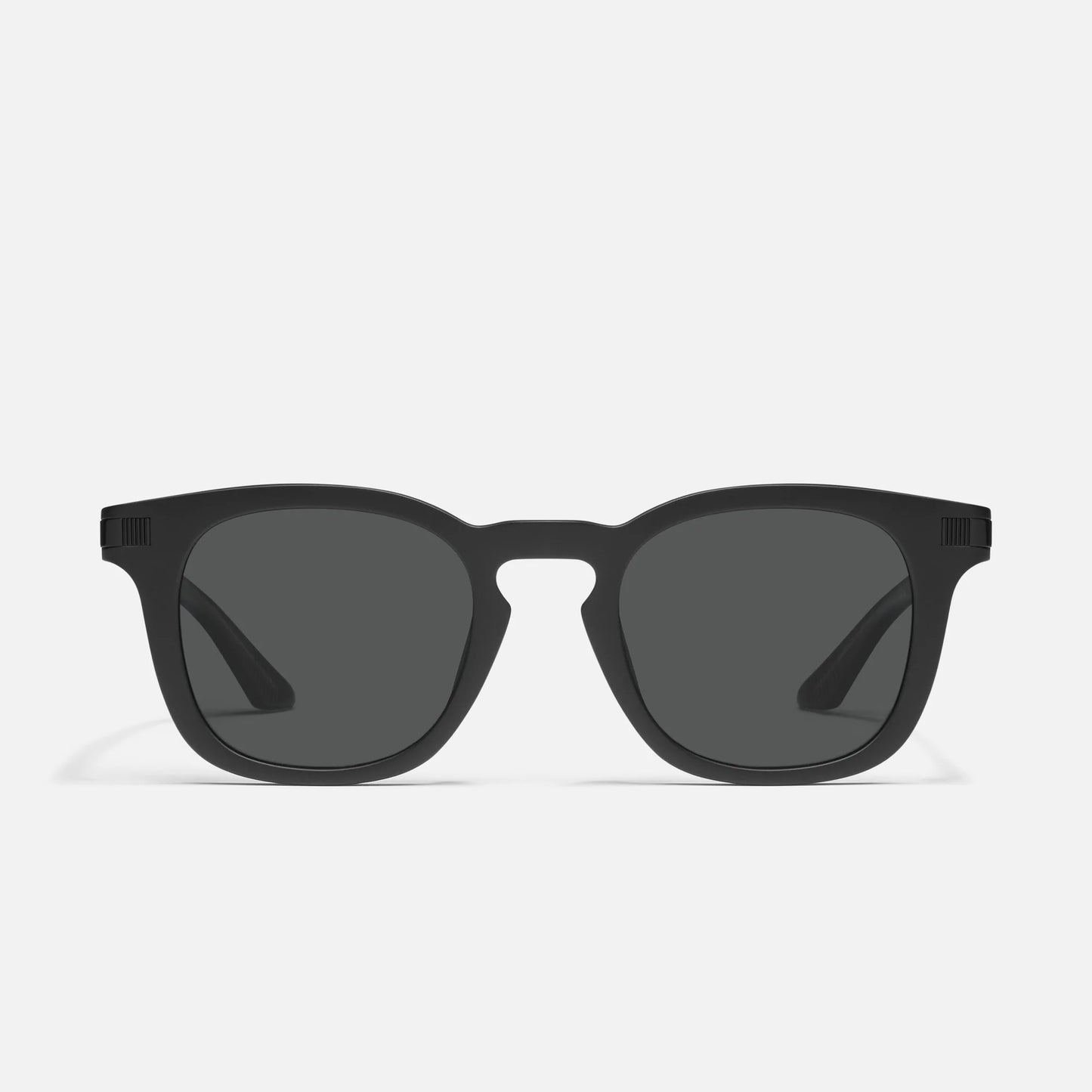 Quay Weekender Matte Black Polarized